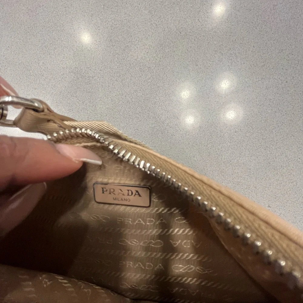 Prada re-edition 2005 Nylon bag - Picture 3 of 12